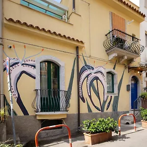 home-29-taormina-city-center.sicilyhotelsitaly.net/