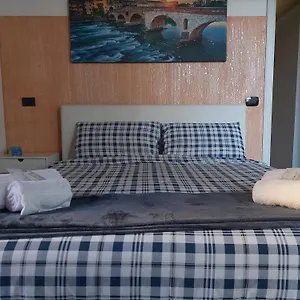 Apartment Palazzo Ponte Pietra